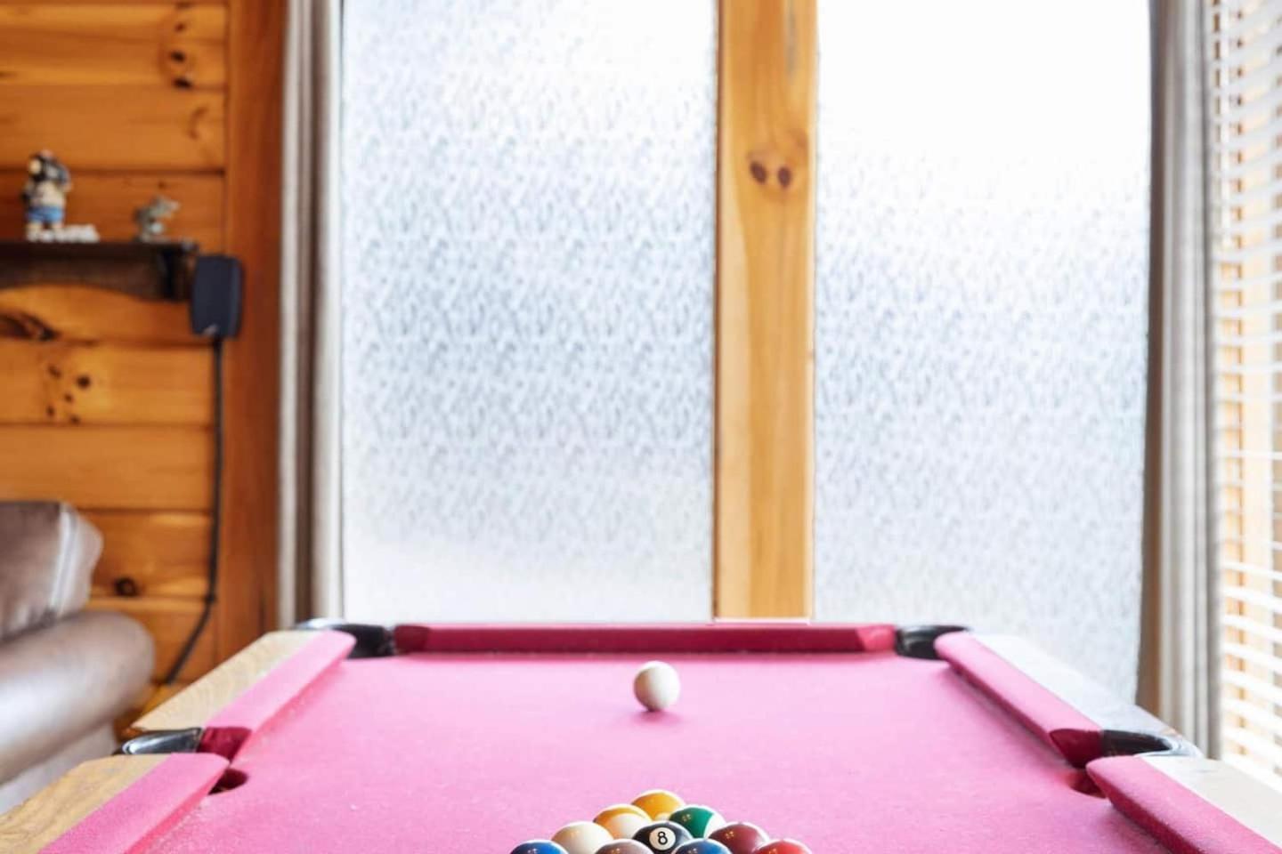 הוילה סביירוויל Views I Mins To Dollywood I Hot Tub I Pool Table מראה חיצוני תמונה