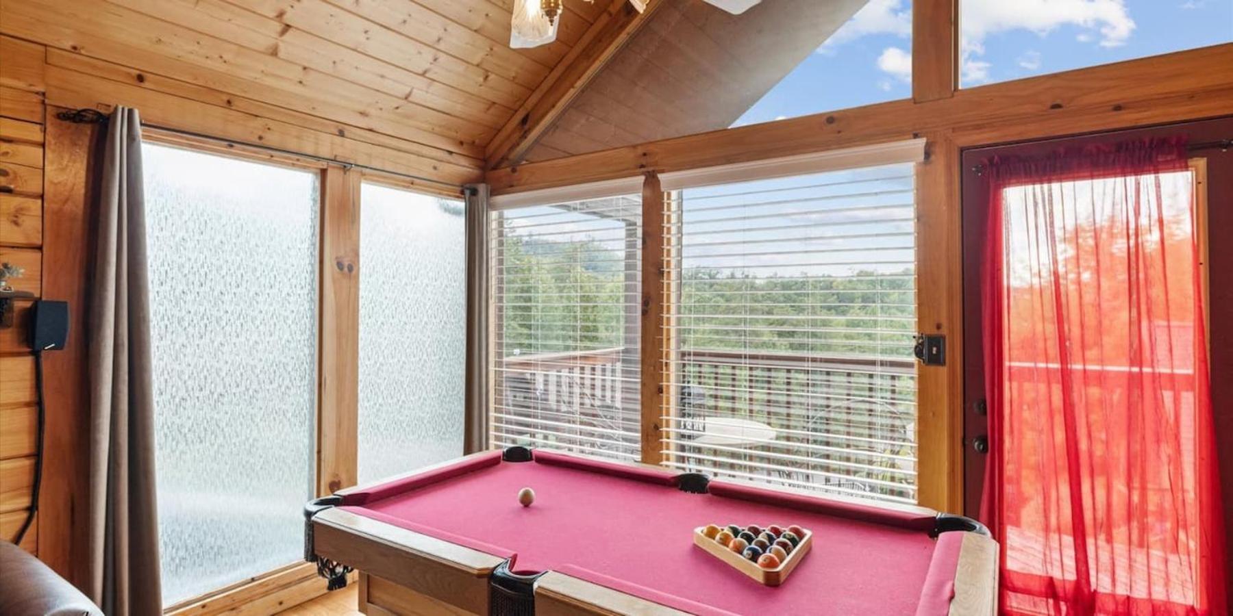 הוילה סביירוויל Views I Mins To Dollywood I Hot Tub I Pool Table מראה חיצוני תמונה